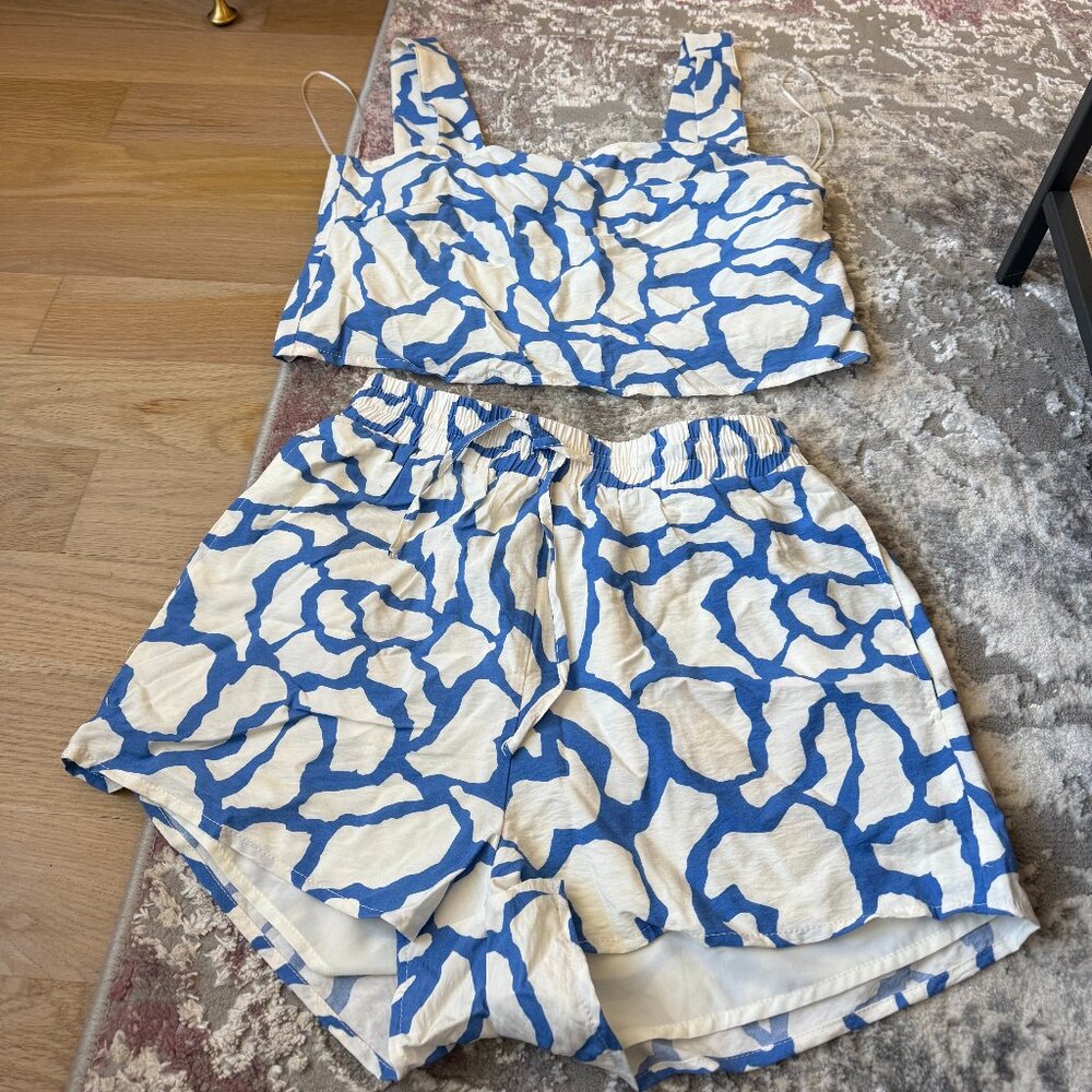 Vestique Two Piece Summer Set